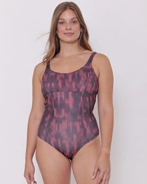 Entera Deportiva Anticloro Estampada Broche Talles Grandes