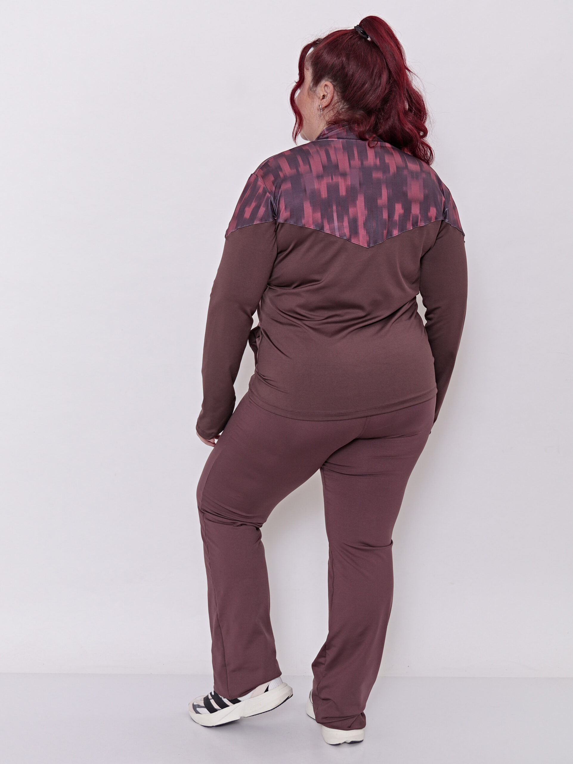 Campera Deportiva Mujer Lycra Con Bolsillos Talles Grandes - Imagen 4