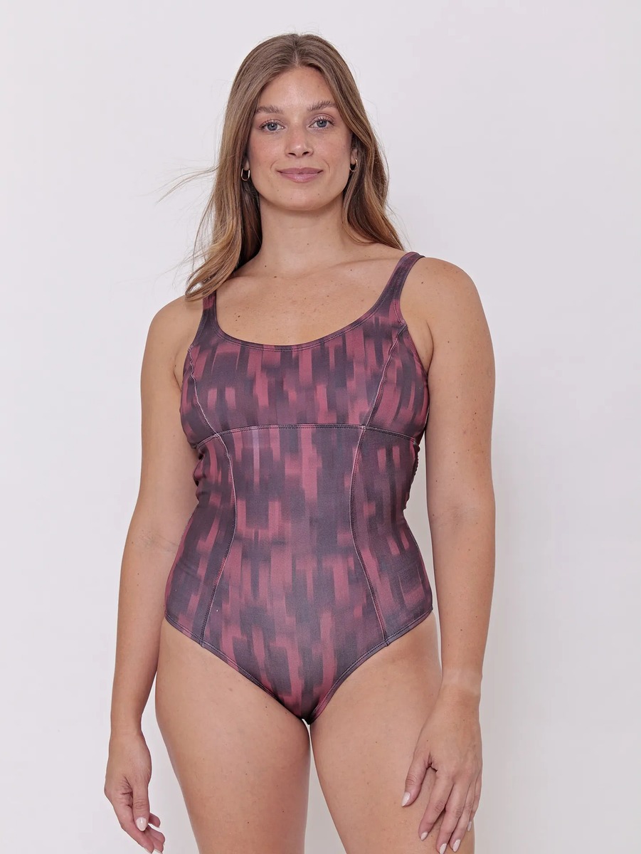 Entera Deportiva Anticloro Estampada Broche Talles Grandes - Imagen 6
