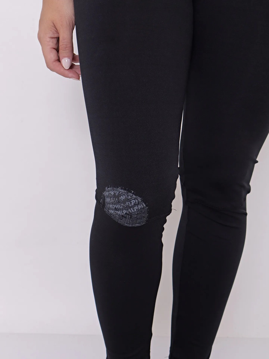 Calza Larga Tiro Medio Detalle Estampado Talles Grandes - Imagen 4