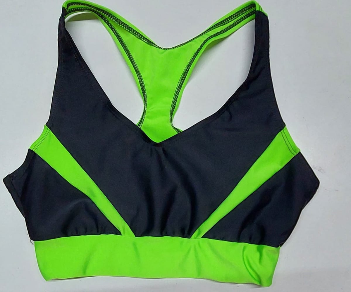 Top Deportivo Combinado Base Ancha Confort Talles Grandes - Imagen 7
