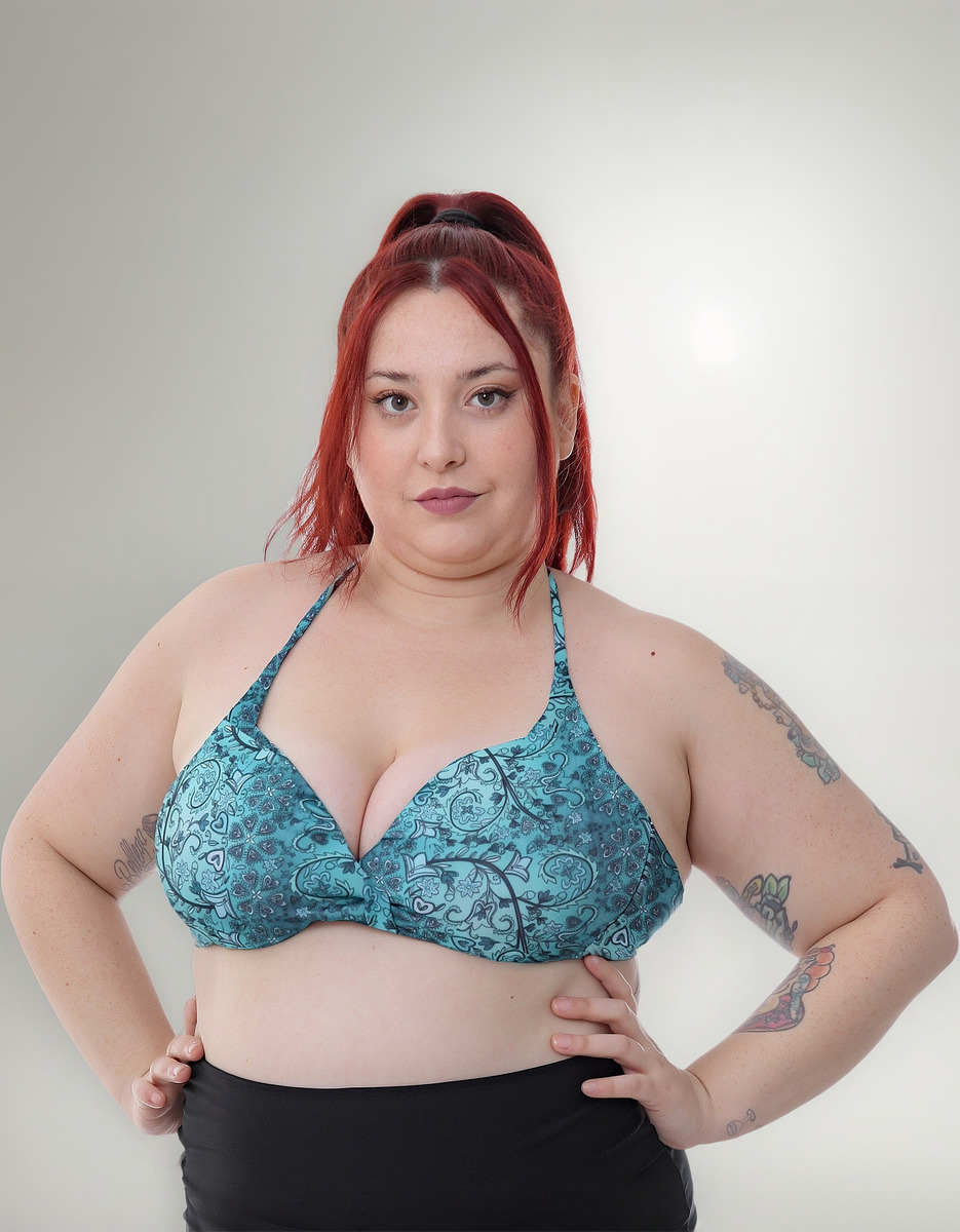 Corpiño De Bikini Estampado Armado Torzado Con Taza Y Aro