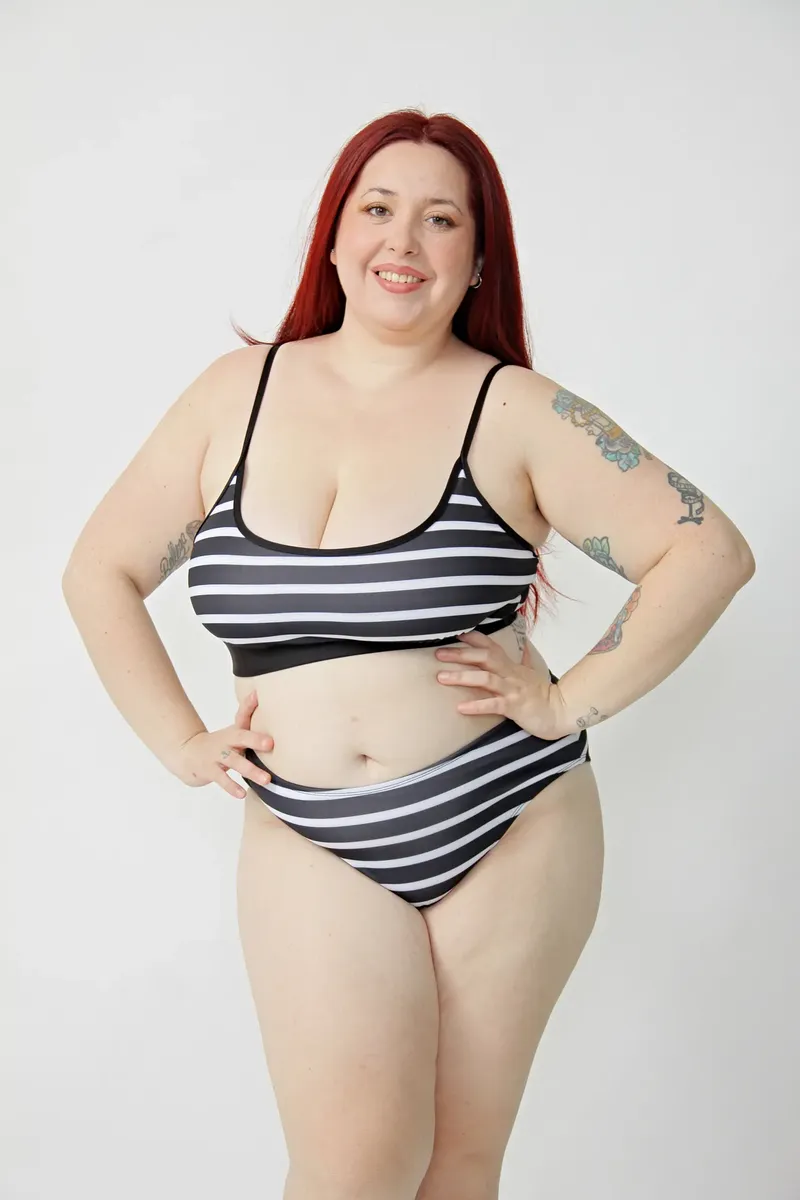 Malla Corpiño Bikini Top Regulable Base Fija Talles Grandes